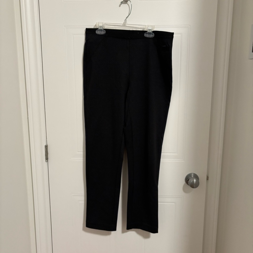 Laura Petite Black Patterned Strech Leggings Size M